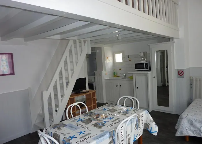 Hotel-residence Le Grillon Apart Otel 2*