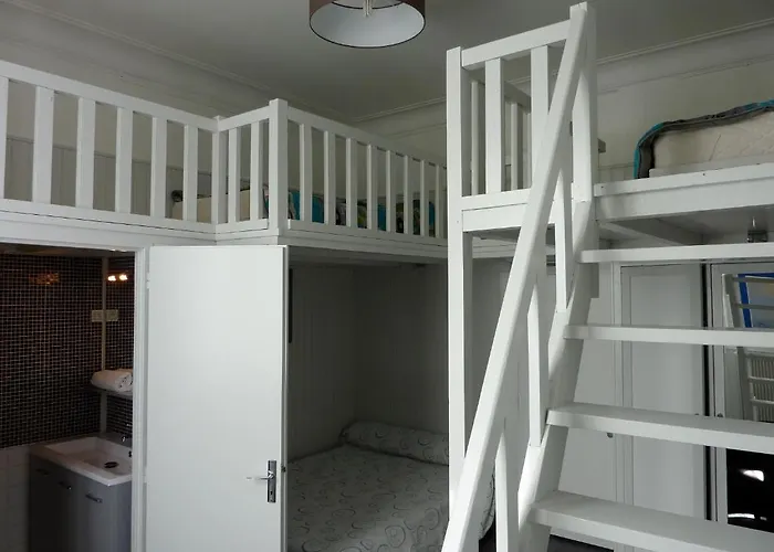 Hotel-residence Le Grillon