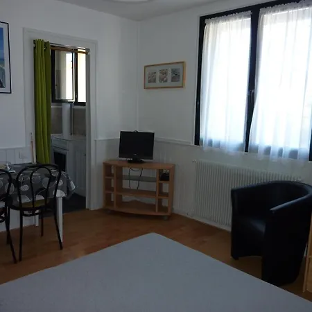 Hotel apartamentowy Hotel-residence Le Grillon