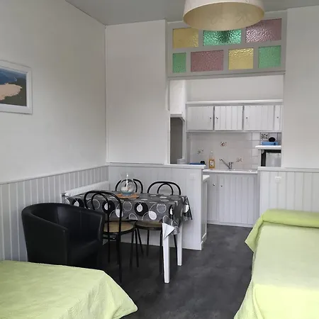 Hotel-residence Le Grillon