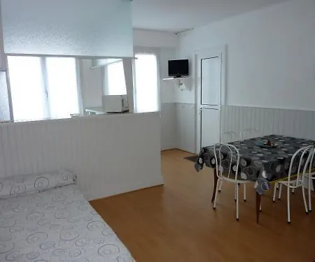 아파트호텔 Hotel-residence Le Grillon
